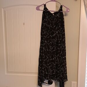 Woman's Size 10 Apt. 9 Black and White Patterned Dress